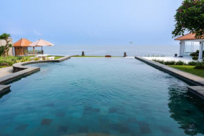 Seaside Oceana Suites by Mahaprana